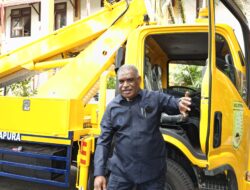 Tiga Mobil Baru Tingkatkan Kinerja PUPR dan Satpol PP Jayapura