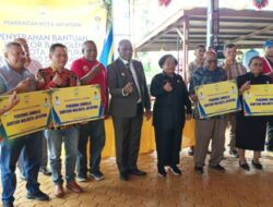 Pemkot Jayapura Salurkan Bantuan Babi untuk 100 Denominasi Gereja