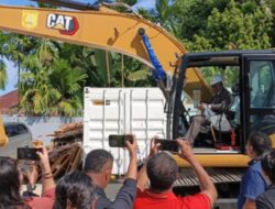 Excavator Baru Milik Pemkot Jayapura, Siap Beroperasi di TPA Koya Koso
