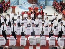 Pendidikan Katekisasi Setahun, 26 Anggota Sidi Baru GPI Elim Jayapura Diteguhkan