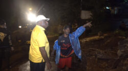 Hujan Deras Seharian Picu Longsor, Walikota Jayapura Tinjau Lokasi Tengah Malam