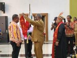 Hadiri Pelantikan Pengurus IKEMAL Jayapura, Abisai Rollo Titip Pesan Jaga Keamanan
